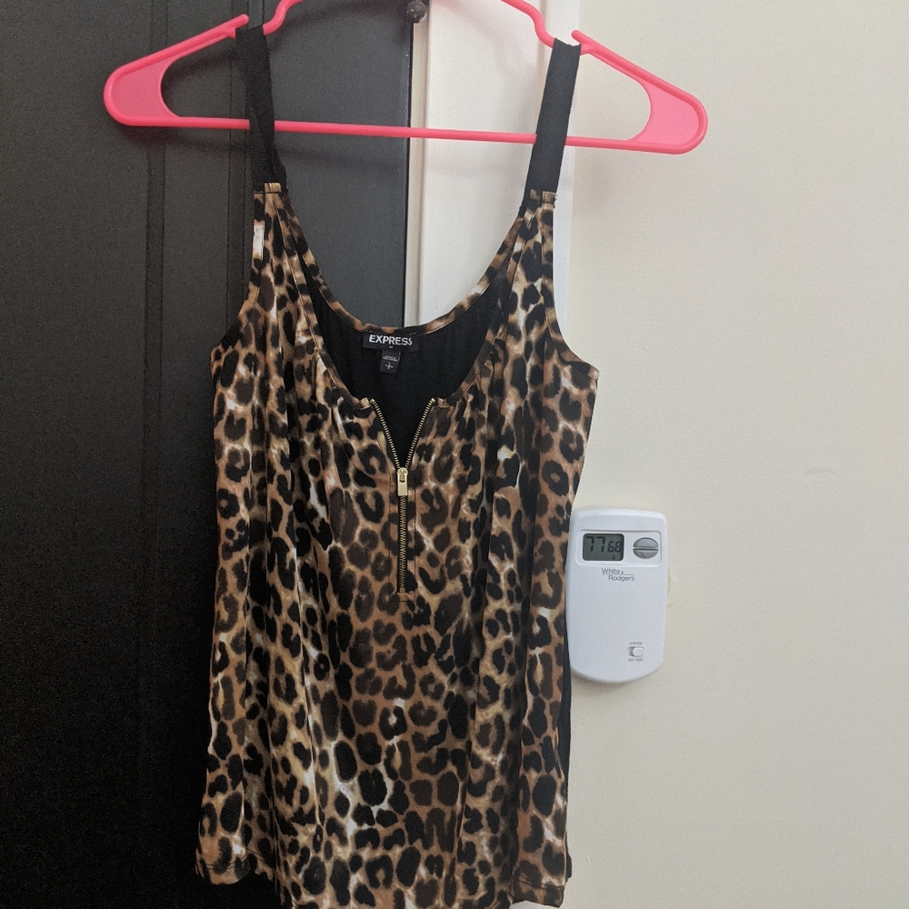 Express Leopard Tank